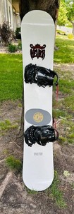G - Snowboard - Never Summer With Bindings & Bag