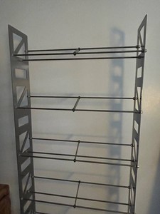 FR - Blotz DVD Rack