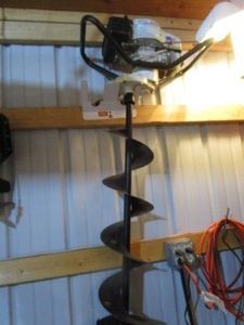 Jiffy gas ice auger M30, has compre...