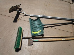 Roof rake, snow shovel, scraper, sh...