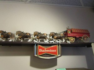 Anheuser Busch hitch with barrel wa...