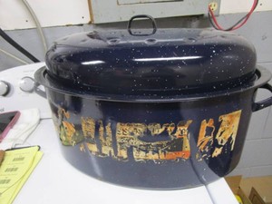 Vintage blue roaster - high dome, 1...