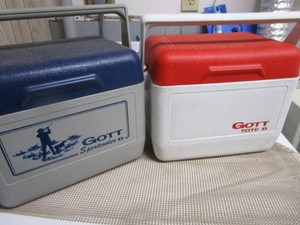 Lunch coolers Gott Sport and Tote ...