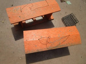 Oriole jelly feeder holders - no je...