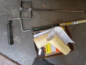 Sanding sheets, paint mixer paddle,...