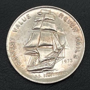 1973 U.S.S. Constitution 1 Troy Ounce Fine Silver Round