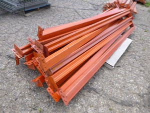 20 Pallet Racking 8 Beams (U-Punch)