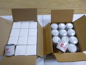 NEW 23 Fleetguard Lube Filters