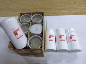 NEW 9 Fleetguard FuelWater Separator Filters