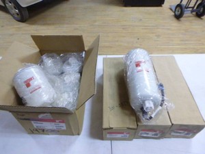 NEW 10 Fleetguard FuelWater Separator Filters