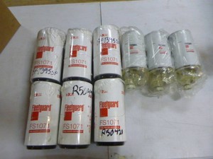 NEW 9 Fleetguard FuelWater Separator Filters