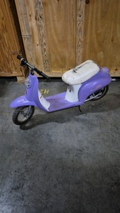 electric razor scooter