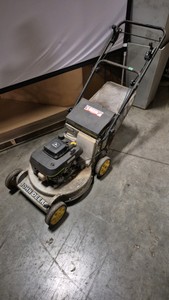 John Deere Lawnmower