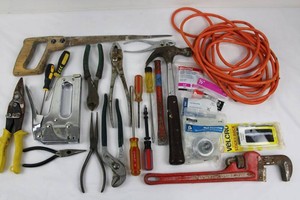 Mixed Lot Wiss, Stanley, Craftsman & Masterforce Hand Tools