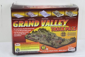 Woodland Scenics Grand Valley HO Scale Layout Kit Atlas Track Pack ST1483