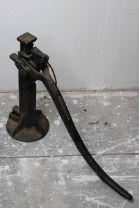 Vintage Cast Iron Automobile Bumper Jack Pat. No. 2185476