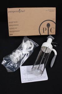 Pampered Chef Easy Accent Decorator 100260 Pastry Decorator