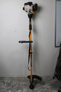Ryobi BC30 Expand-It Gas Trimmer