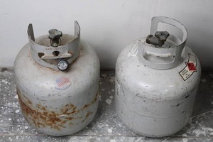 Propane Tanks (Lot of 2)