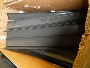 5 pallets of cubicle parts