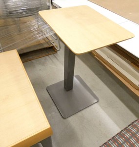End table 26x26 and laptopwriting table