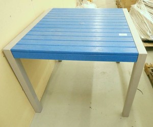 IndoorOutdoor table 35x35