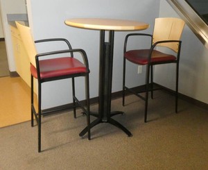 Hi-top table and 2 chairs