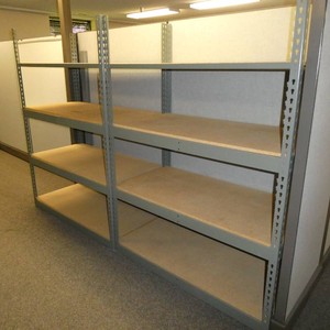 Garage shelving unit