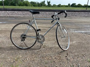 Vintage Sekai 400 Mens Road Touring Bike