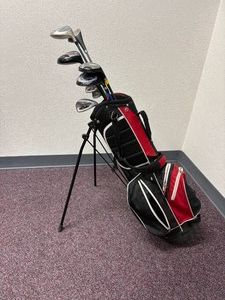 Junior Right Handed Golf Clubs with Bag