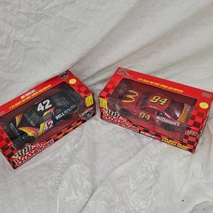 2-Racing Champions 124 2 Car Nascar