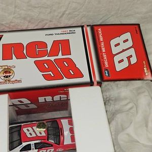 Revell 124 Scale Nascar Car