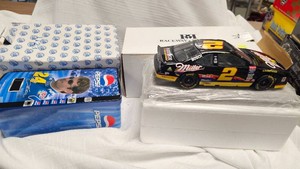 Jeff Gordon 143 Car and Miller Lite 124 Car