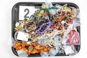 Lot of Miscellaneous Costume Jewelry