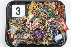 Lot of Miscellaneous Costume Jewelry