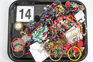 Lot of Miscellaneous Costume Jewelry