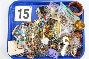 Lot of Miscellaneous Costume Jewelry