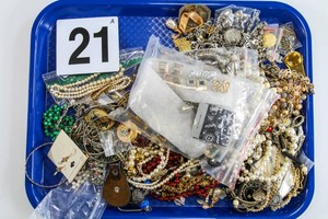 Lot of Miscellaneous Costume Jewelry