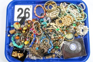 Lot of Miscellaneous Costume Jewelry