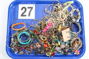 Lot of Miscellaneous Costume Jewelry