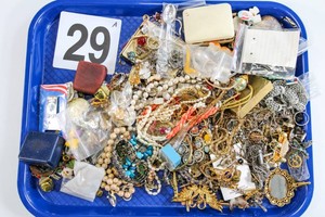 Lot of Miscellaneous Costume Jewelry