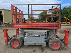 2008 SkyJack SJ6826RT 4x4 Rough Terrain Scissor Lift