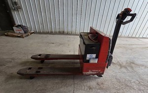 2005 Kalmar 4500lb Pallet Jack