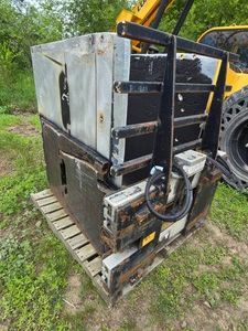 Clark Carton Clamp Forklift Attachment