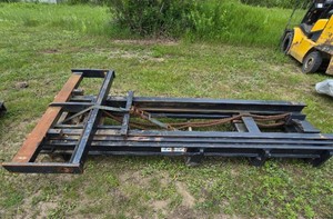3 Stage Forklift Mast w Carriage - Not Tested