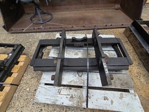 Forklift Carriage with Side Shift - Not Tested