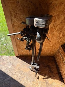Outboard Motor Champion Motors Co.