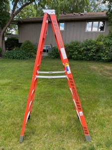 Step Ladder - Werner 8 Ft Fiberglass Type IAA 375 Lb Model 7408 Mk 14