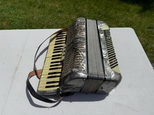 Accordion - Vintage Patented No. 359 - untested