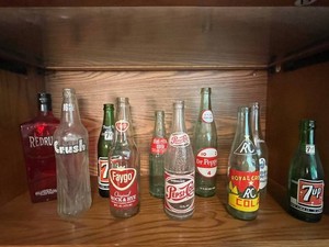 Vintage Soda Bottles - Pepsi, 7Up, RC, Dr Pepper & Faygo Mixed Lot